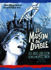 Julie Harris, Claire Bloom, Richard Johnson... Le Dr Markway qui effectue des recherches dans le domaine de la parapsychologie tente une exp�rience de perception extrasensorielle avec un groupe de personnes r�unies dans un vieux manoir r�put� hant�. D�s le d�part, des bruits insolites terrorisent les habitants de la demeure...