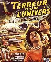 Rex Reason, Faith Domergue, Jeff Morrow... Quelques habitants de la plan�te Metaluna, dont le savant Exeter, d�barquent sur Terre pour trouver l'uranium qui leur permettra de r�sister aux attaques des habitants de la plan�te Zahgon. Ils sont aussi venus chercher les meilleurs esprits scientifiques de notre plan�te...